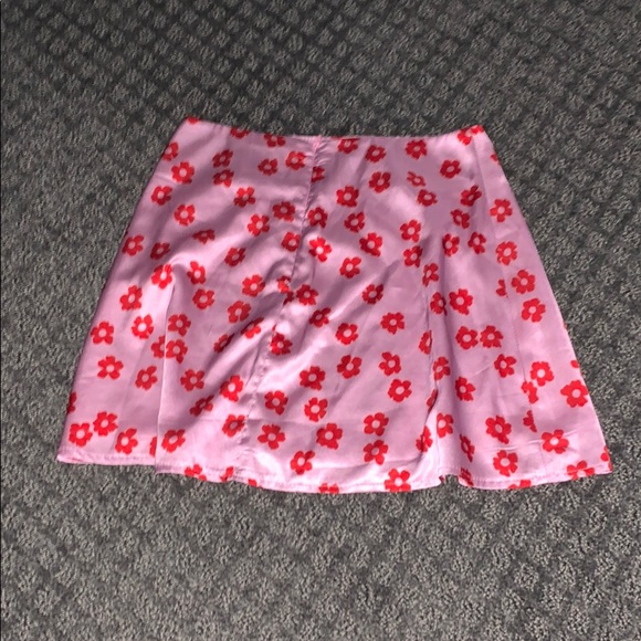 Princess Polly pink and red flowery silk - Picture 4 of 5